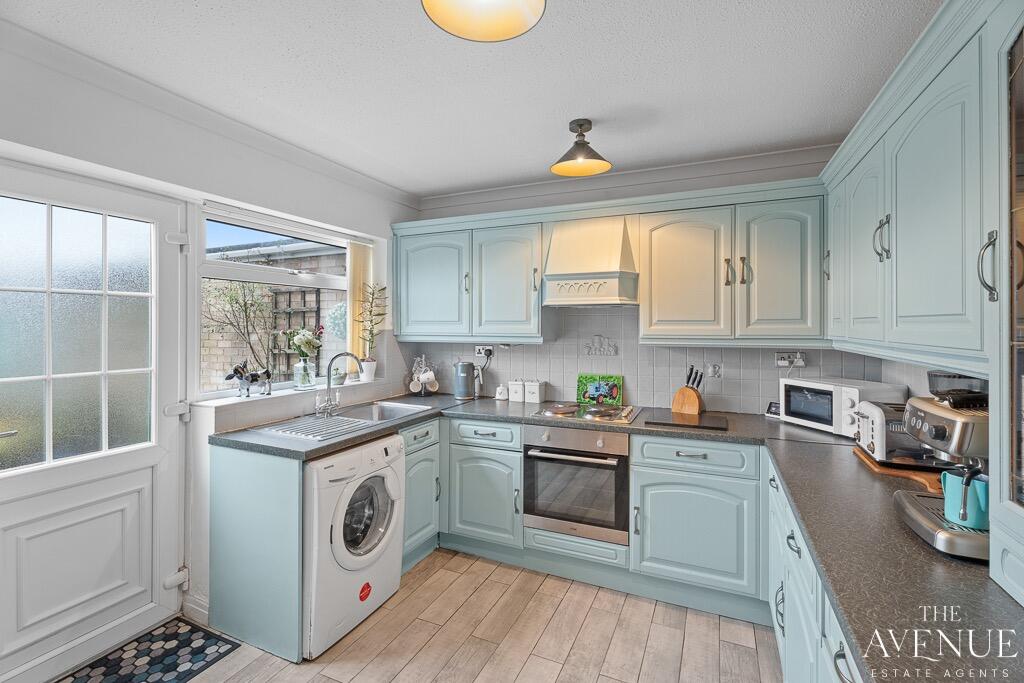 Launceston Close, Winsford, Cheshire, CW7 1LY photo 2