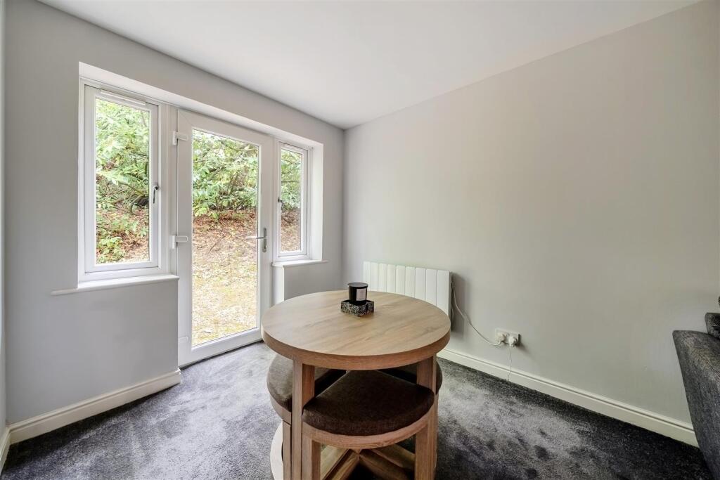 Masefield Gardens, Crowthorne, Berkshire, RG45 7QS - View 6