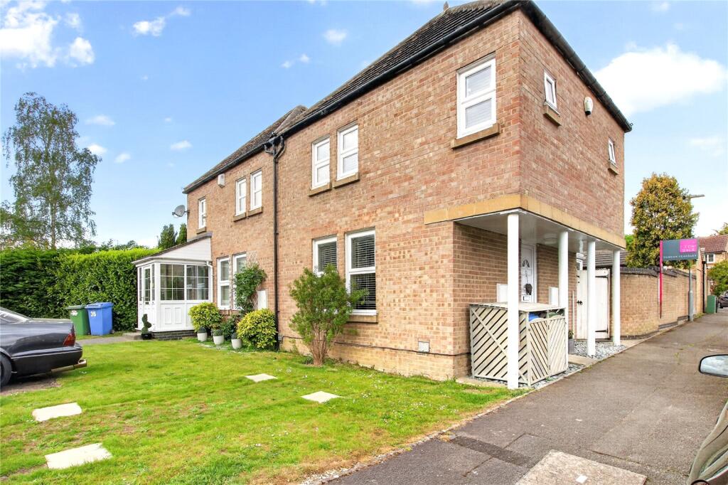 House in Winkfield, Martin's Heron - View 3