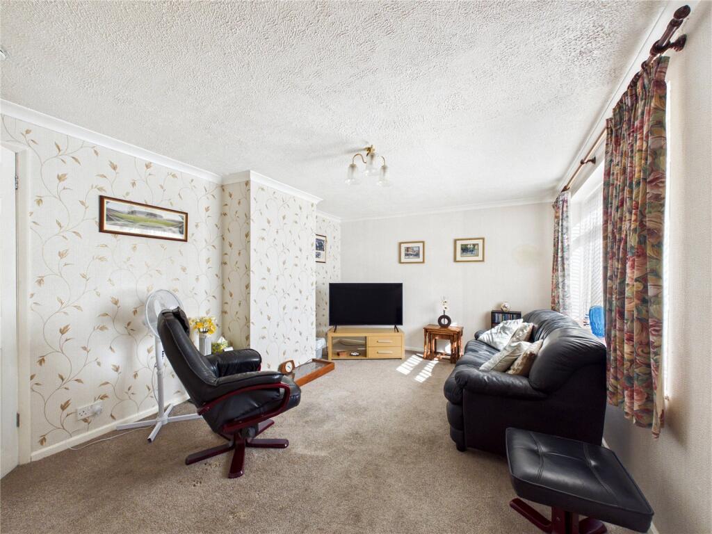 House in Ipswich, Chantry - View 2