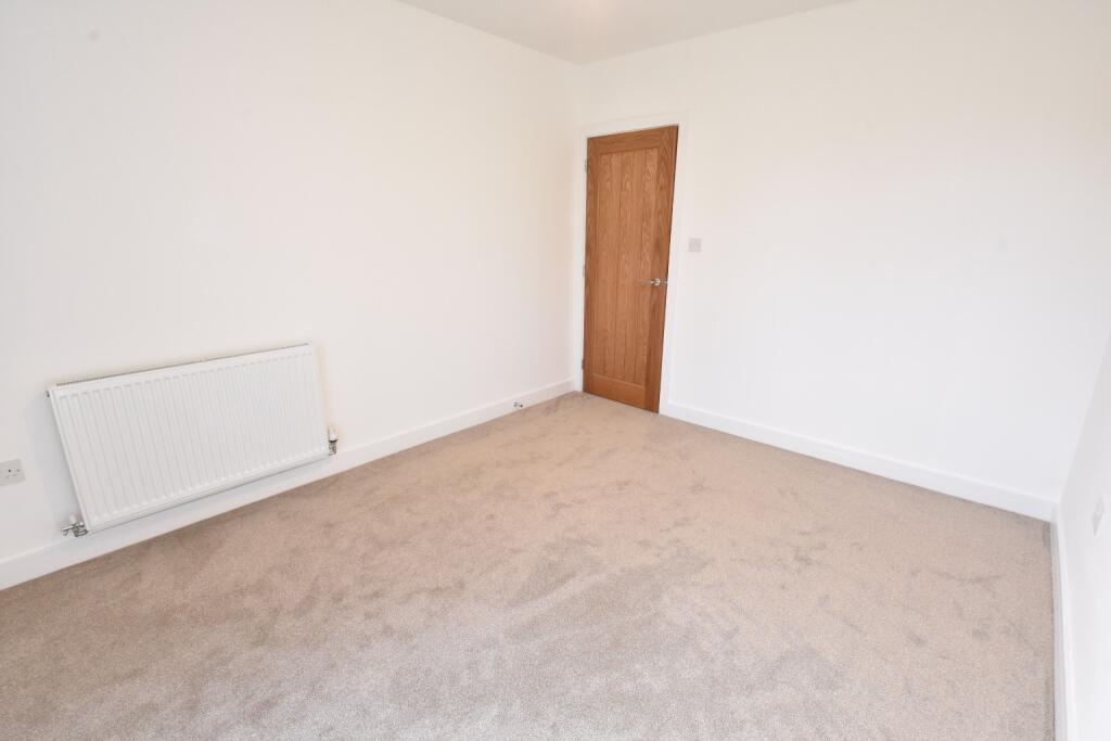 Apartment in Luton, Hart Hill - More