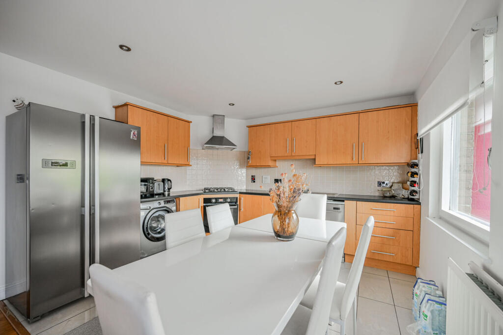 Apartment in London - View 4