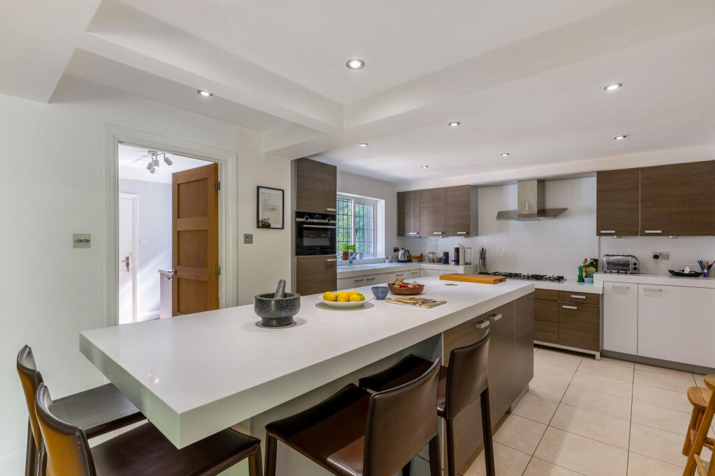 House in Hart, Long Sutton - View 4