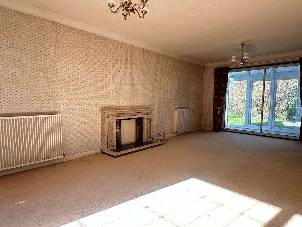 Clivedale Gardens, Steyning, West Sussex, BN44 3HA photo 3