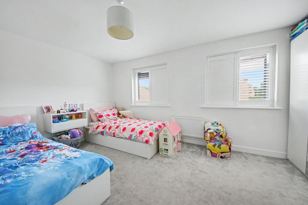 House in Southampton - View 5