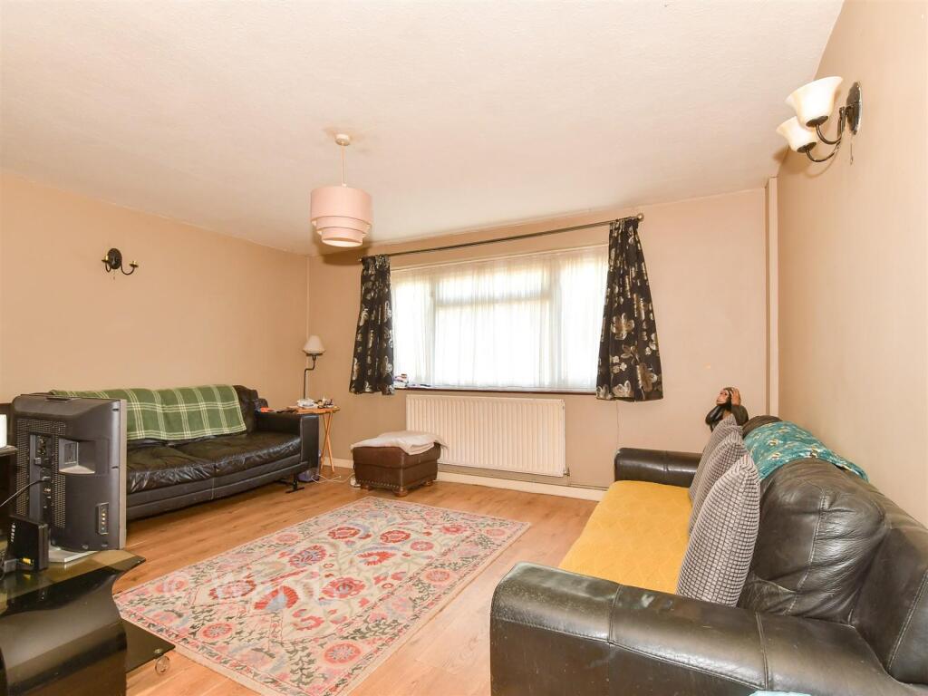 4-bed terraced on Linton Close, Welling, Kent, £375,000
