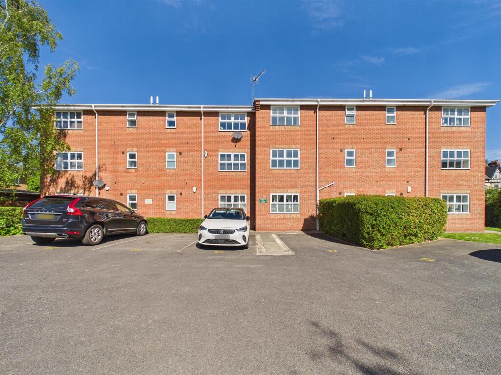 Main image of property: Ardmore Close, Nottingham