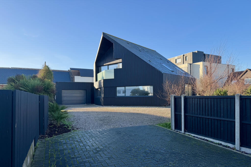 Main image of property: St. Leonards Road, Hythe, Kent