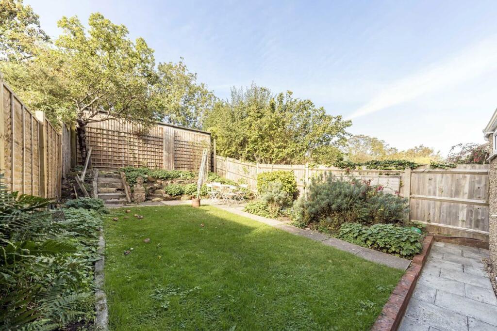House in London - View 4