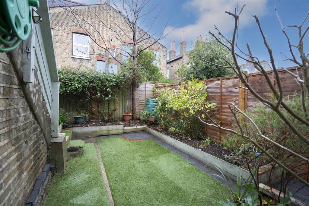 Idlecombe Road, Tooting photo 4