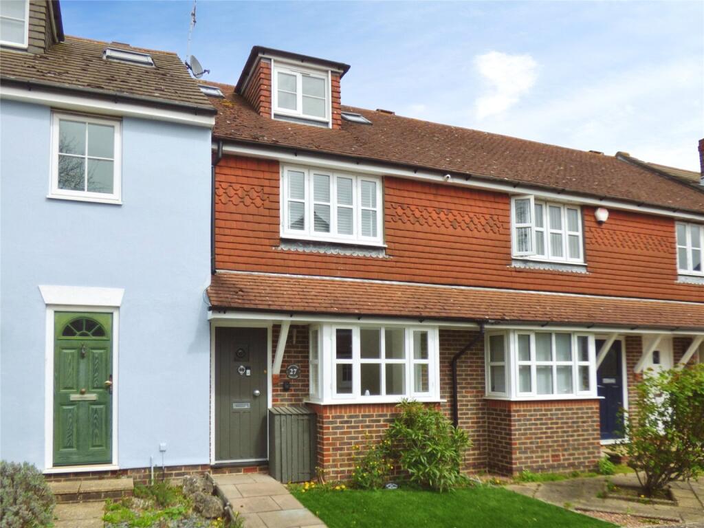 Main image of property: Meadow Lane, Hamble, Southampton