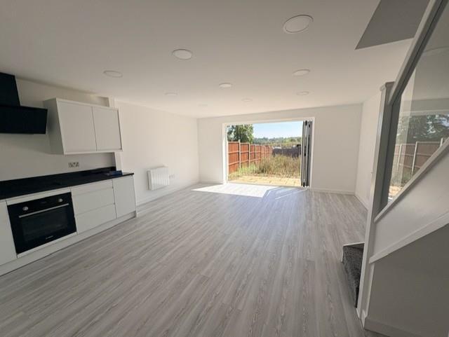 House in Canterbury - View 5
