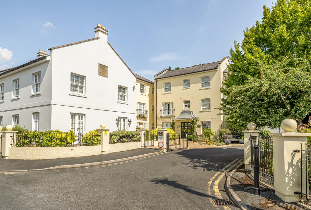 Main image of property: Commercial Street, Cheltenham, Gloucestershire, GL50