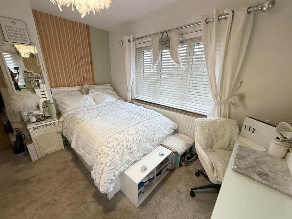 Additional image 15 of Glenview Grove, Nab Wood, Shipley, BD18