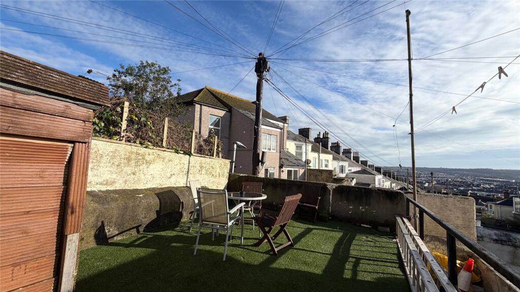 Main image of property: Lipson Road, Plymouth, Devon, PL4