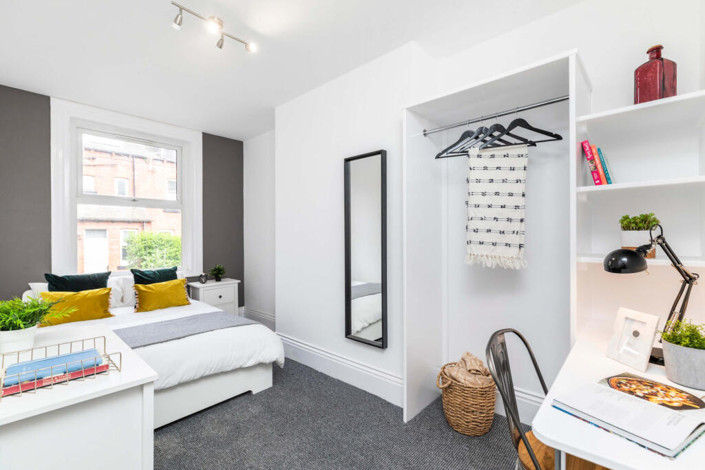 House in Leeds - View 4