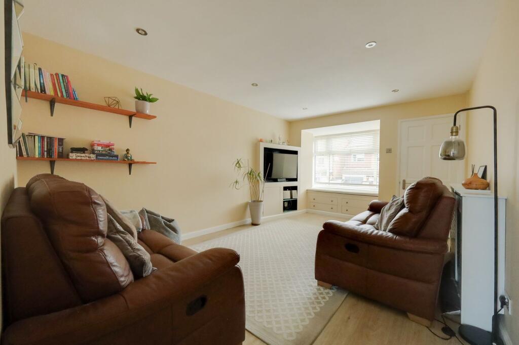 Cornford Close, Burgess Hill, RH15 photo 4