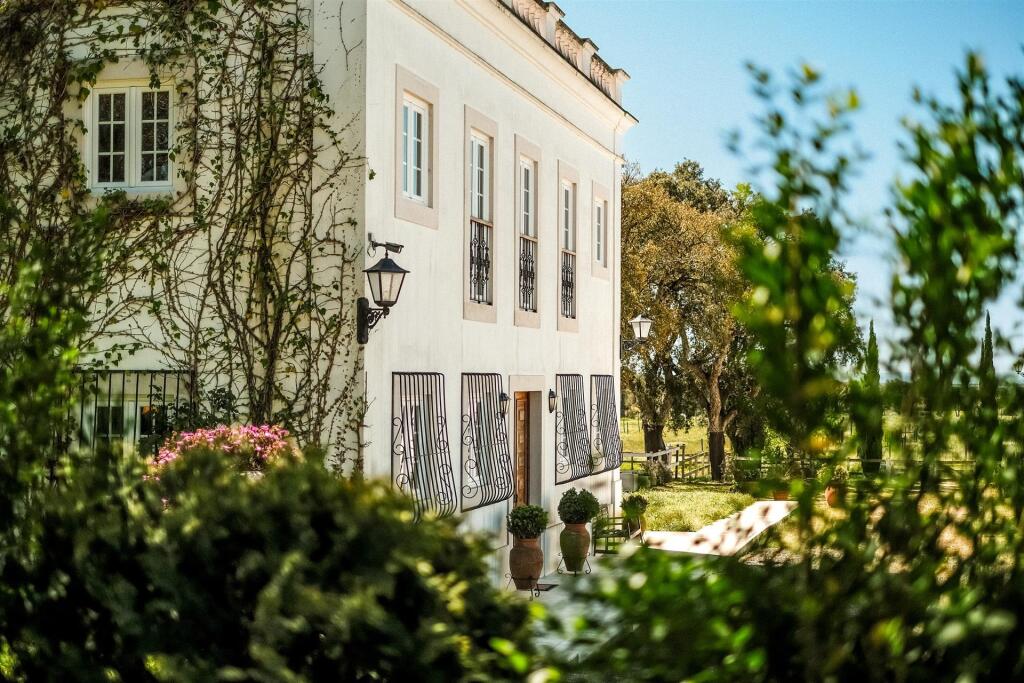 Main image of property: Ribatejo, Almeirim