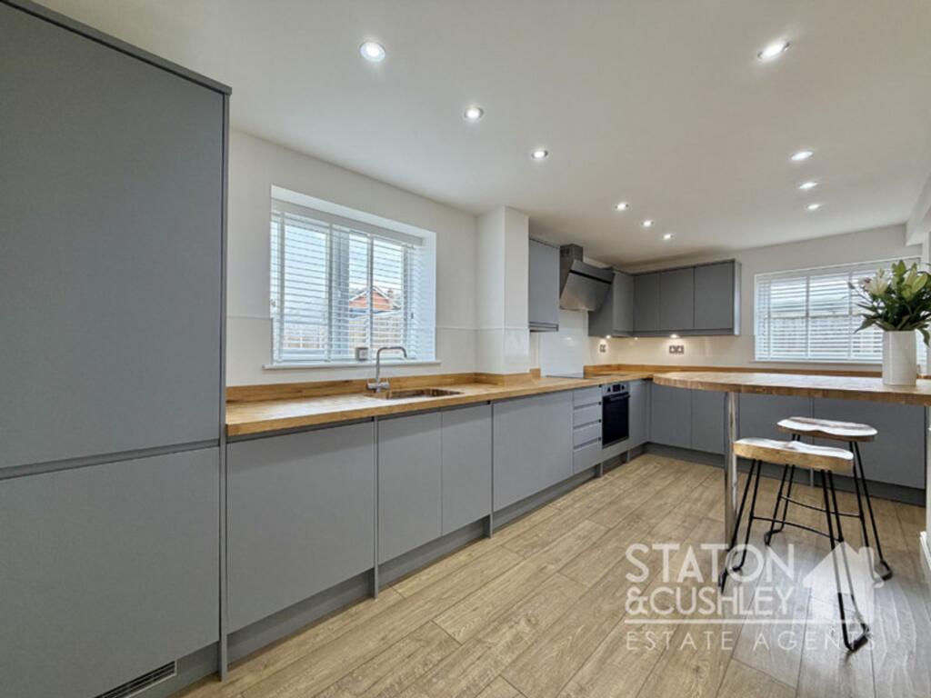 House in Bolsover, Shirebrook - View 5