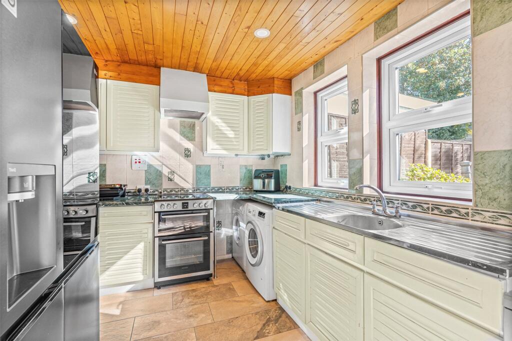 House in Three Rivers, Watford Rural - View 5