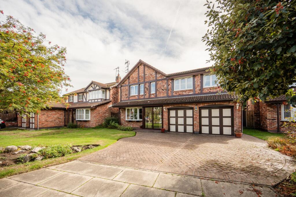 Main image of property: York Close, Formby, L37