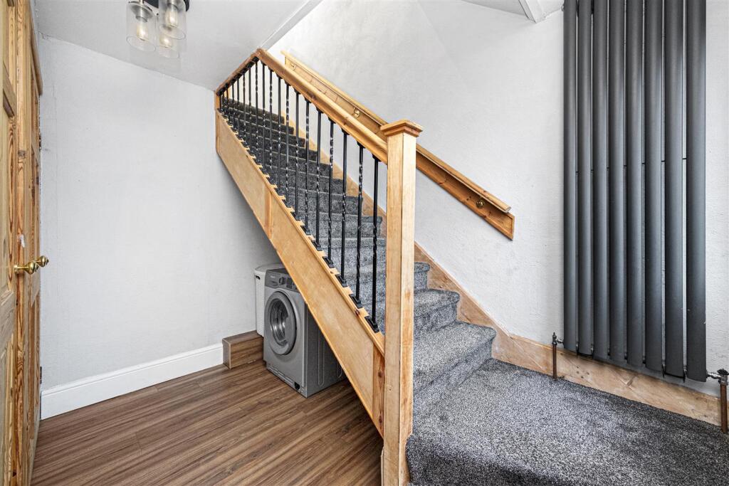 House in Ceres, Bridgend, Fife - More