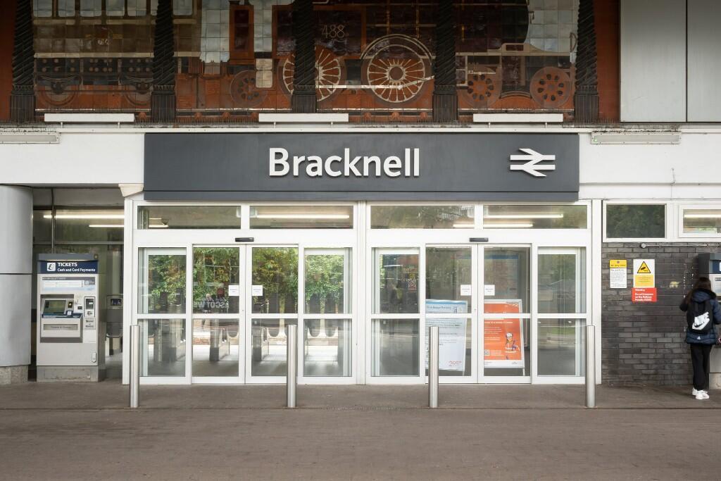 Apartment in Bracknell - View 5