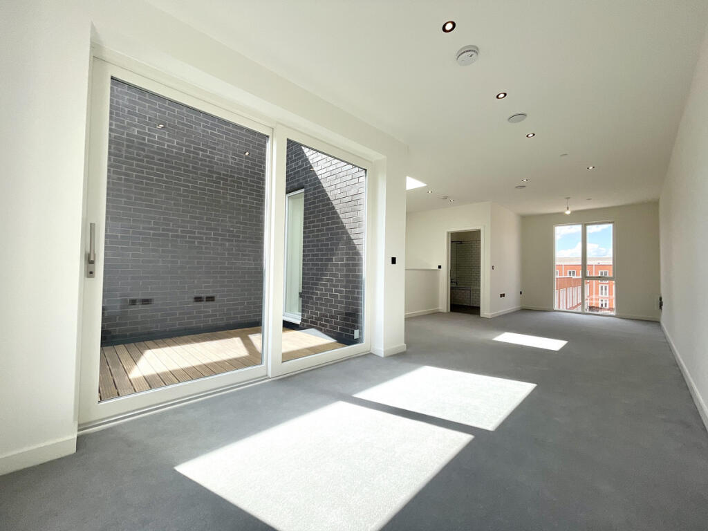 Additional image 4 of South Loop Square, Birmingham, B16