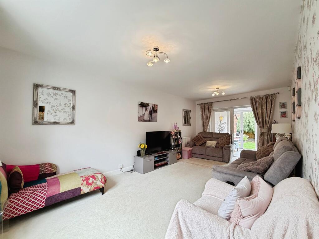 House in Stratford-on-Avon, Wellesbourne CP - View 4