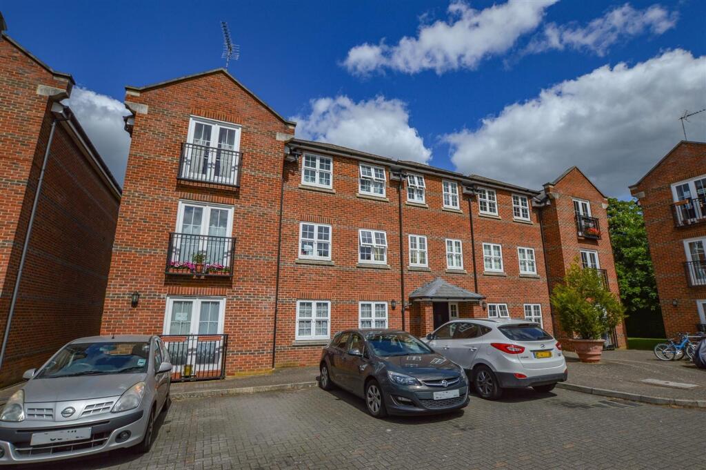 Main image of property: Lime Tree Court, London Colney, AL2