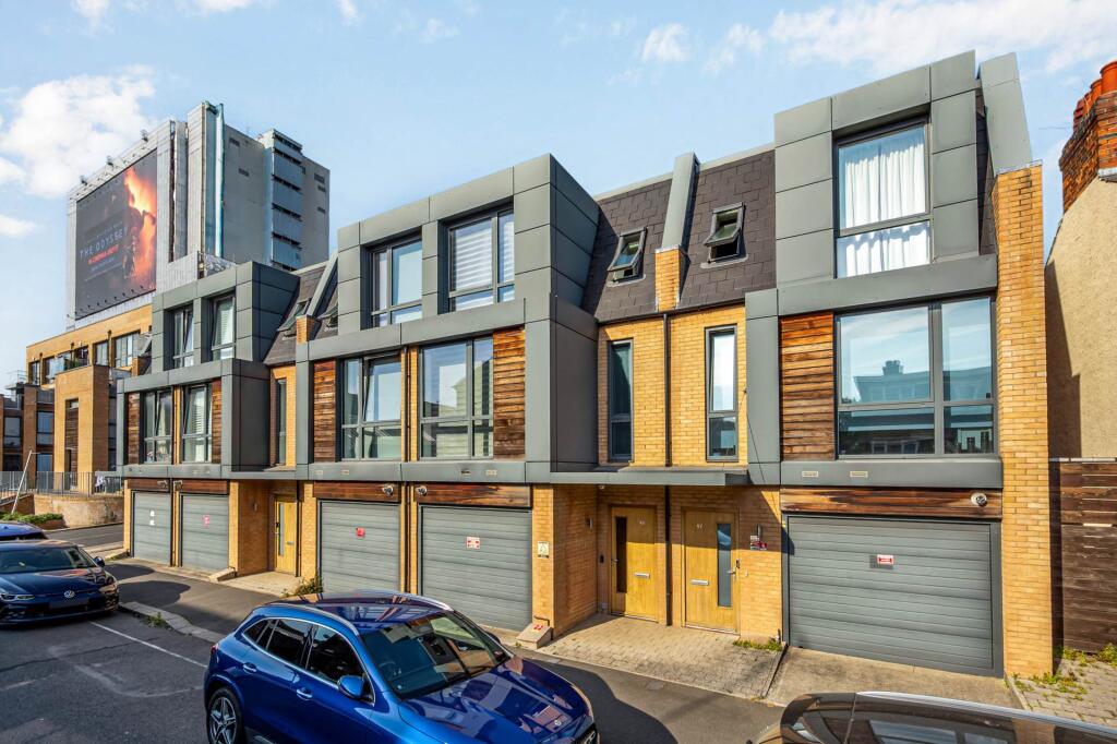 Main image of property: Brook Lane North, Brentford