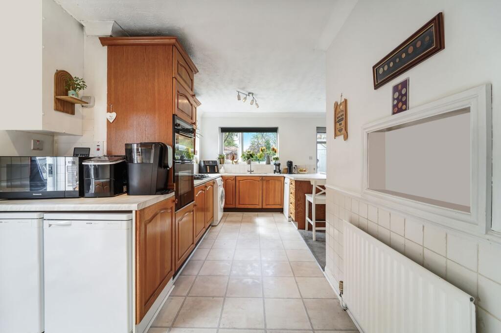 House in Epsom, Cuddington, Stoneleigh - View 5