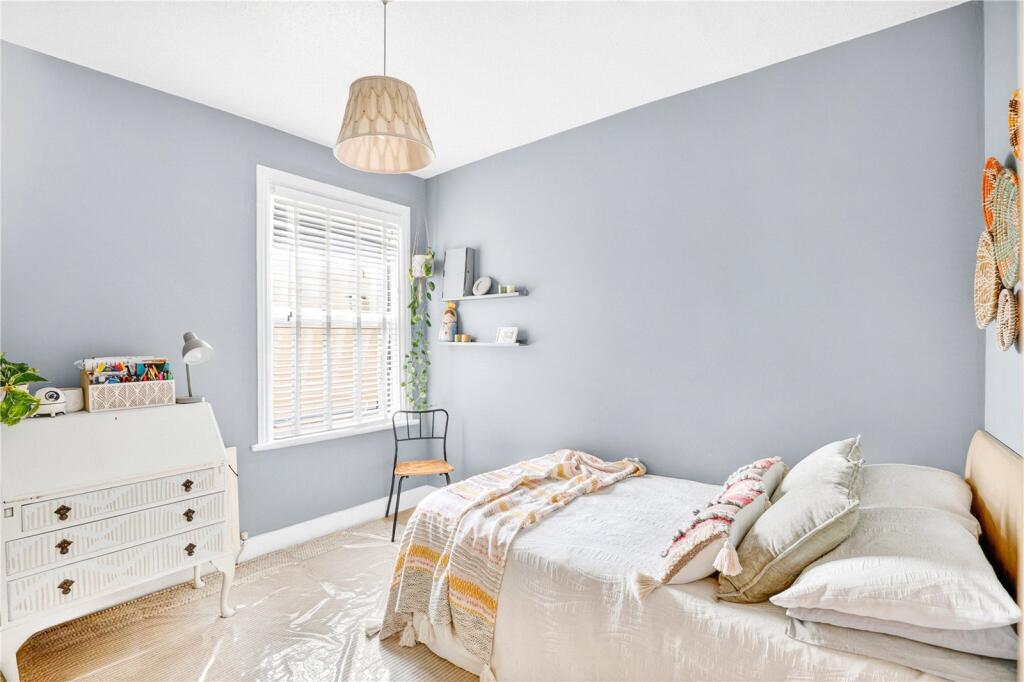 Apartment in London, Leyton - View 6