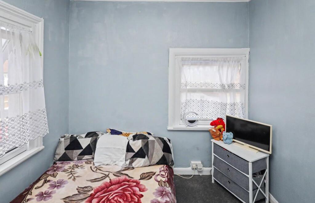 Apartment in London - View 2