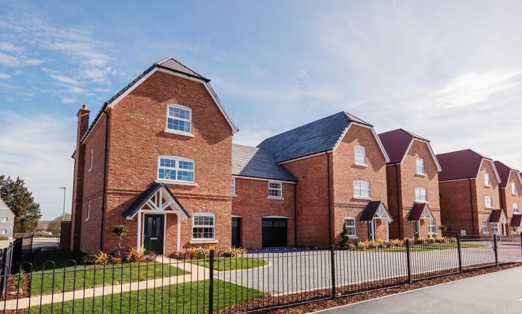 Main image of property: Panfield Road,
Bocking,
Braintree,
CM7 5BJ