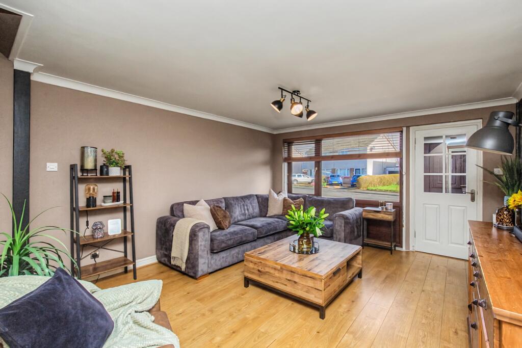 House in Kirkcaldy, Fife - View 3