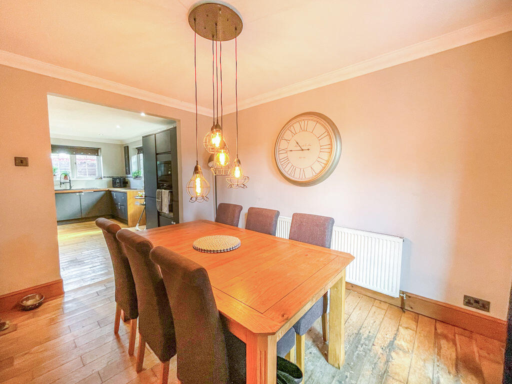 House in Eastleigh, Hedge End - View 5