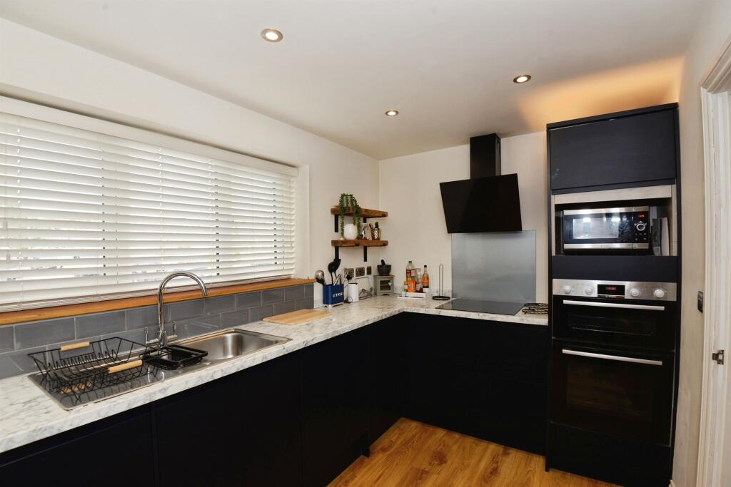 House in Hemel Hempstead, High Wycombe Community Board - View 3