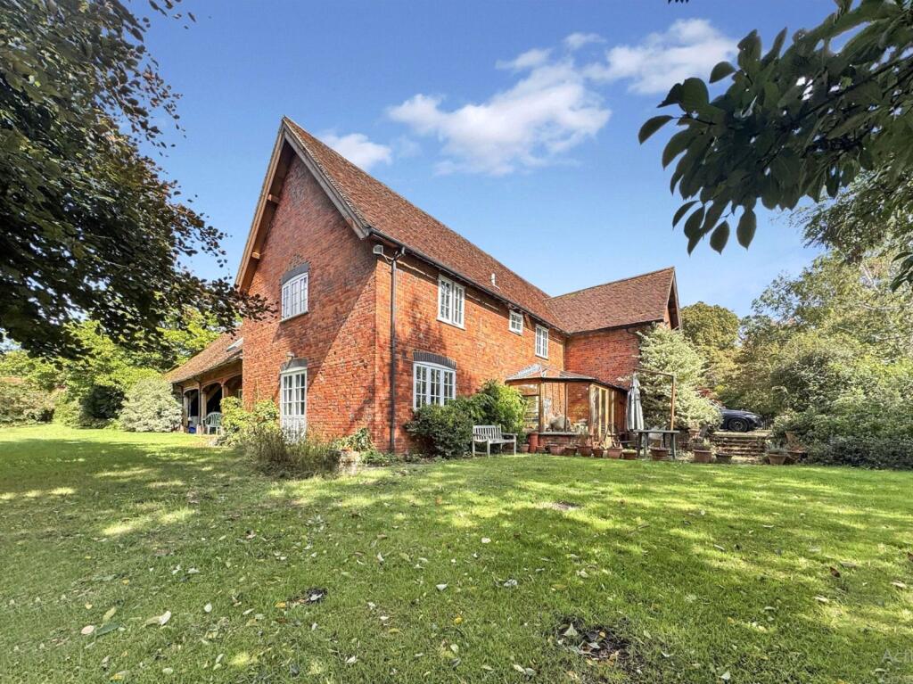 Main image of property: Upton Lane, Nursling, Southampton, Hampshire, SO16