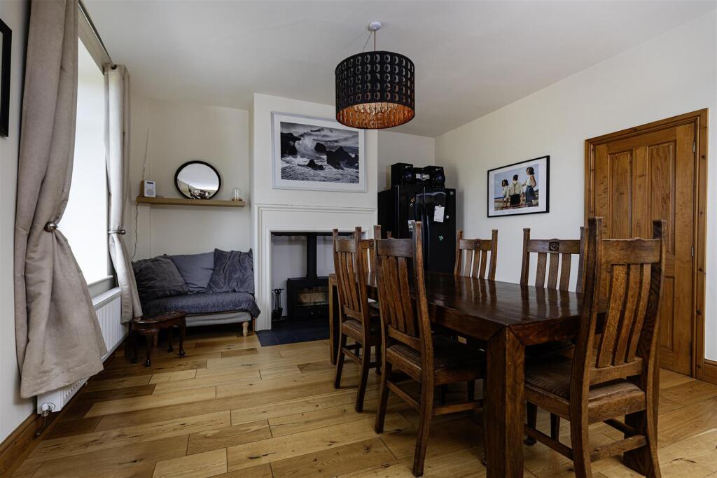 House in Halifax - View 3