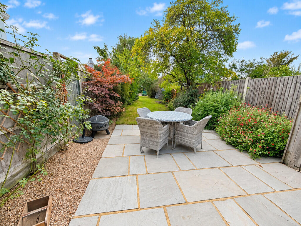 House in Biggleswade, Central Bedfordshire - View 3