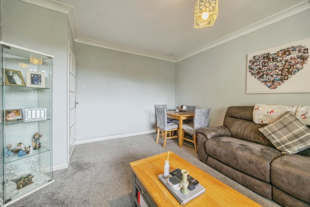 Easter Drylaw Avenue, Edinburgh, EH4 - View 3