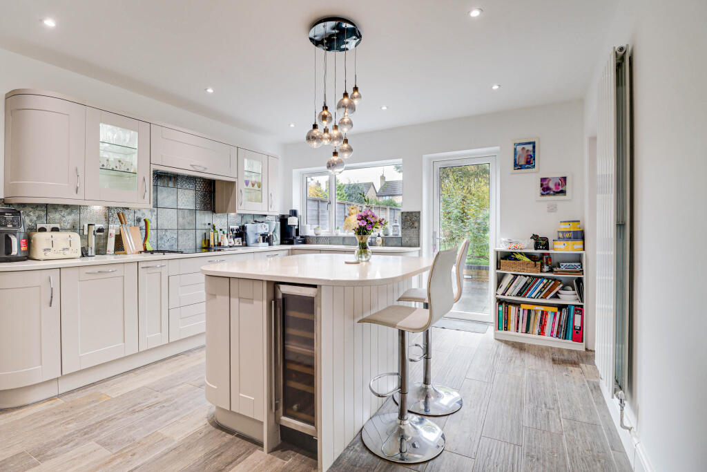 Additional image 7 of Luton Road, Harpenden, AL5