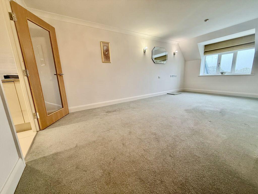 Apartment in Bournemouth - More