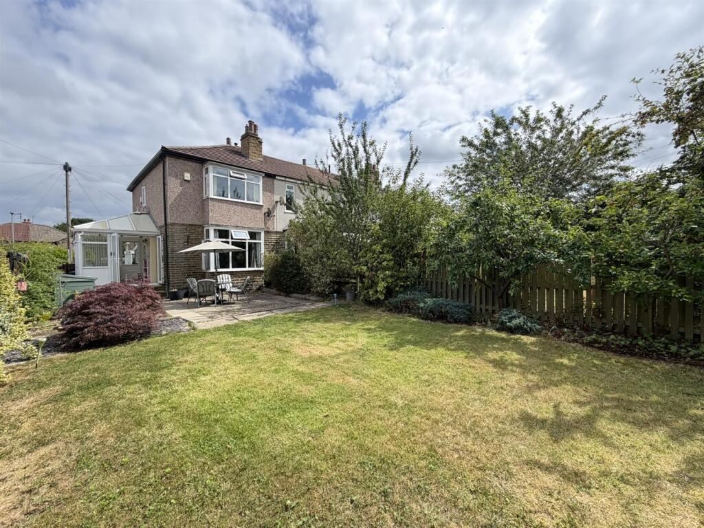 Main image of property: Main Street, Wilsden, Bradford