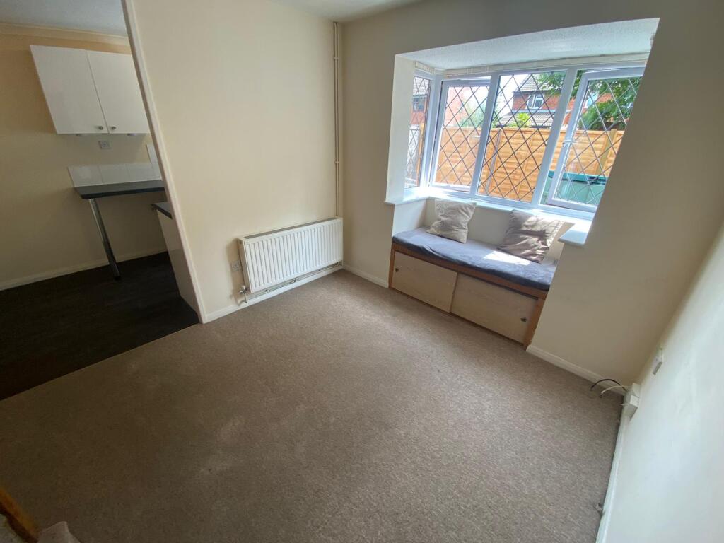 House in Swindon - View 3