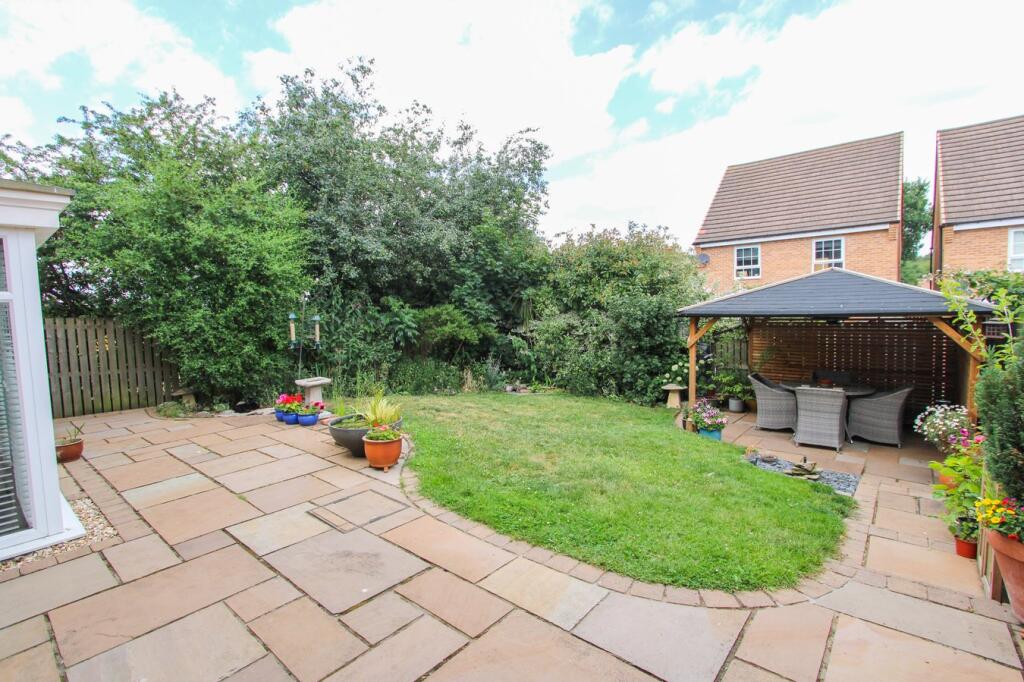 Hillcrest Drive, Branton, Doncaster, DN3 photo 3