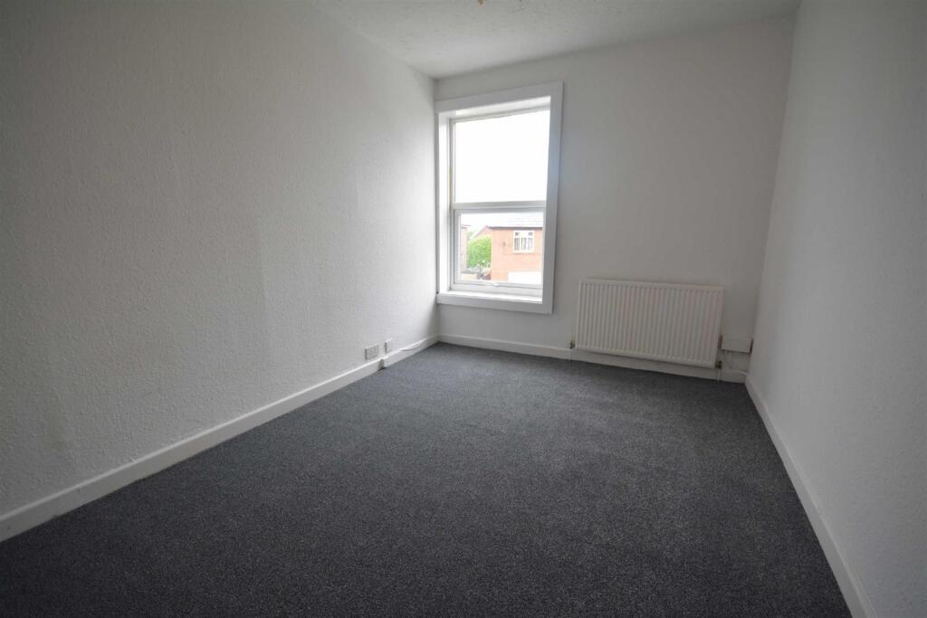 Apartment in Wigan - More
