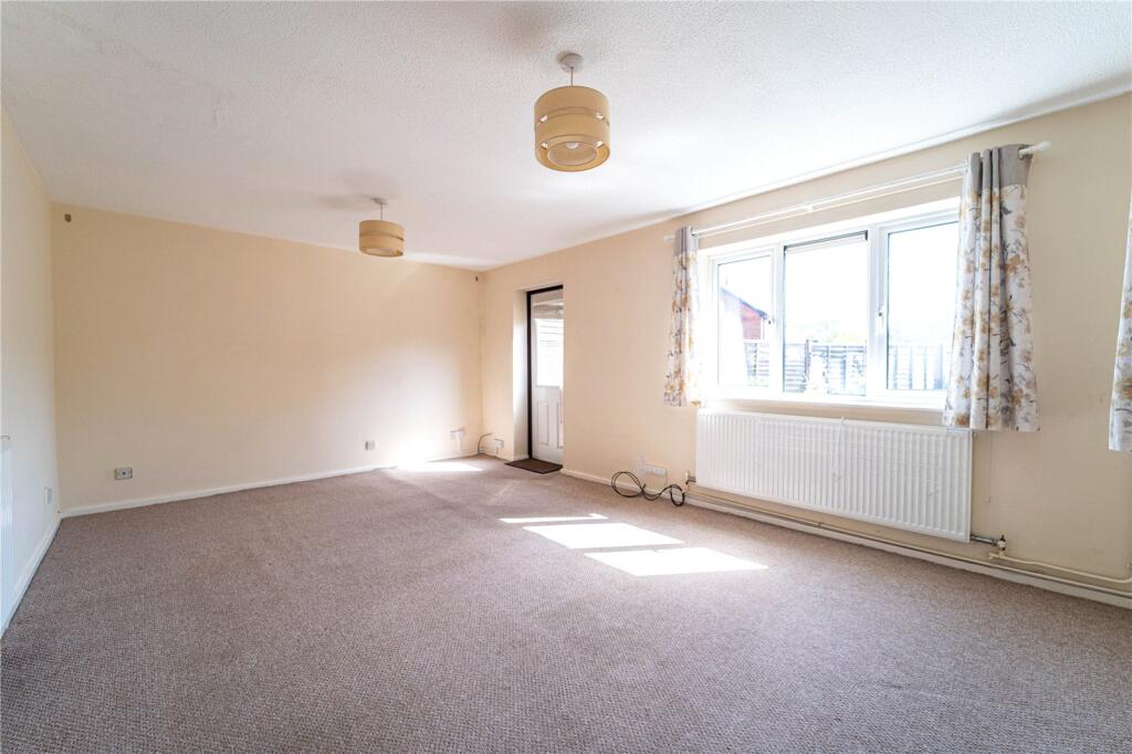 House in Worcester - More