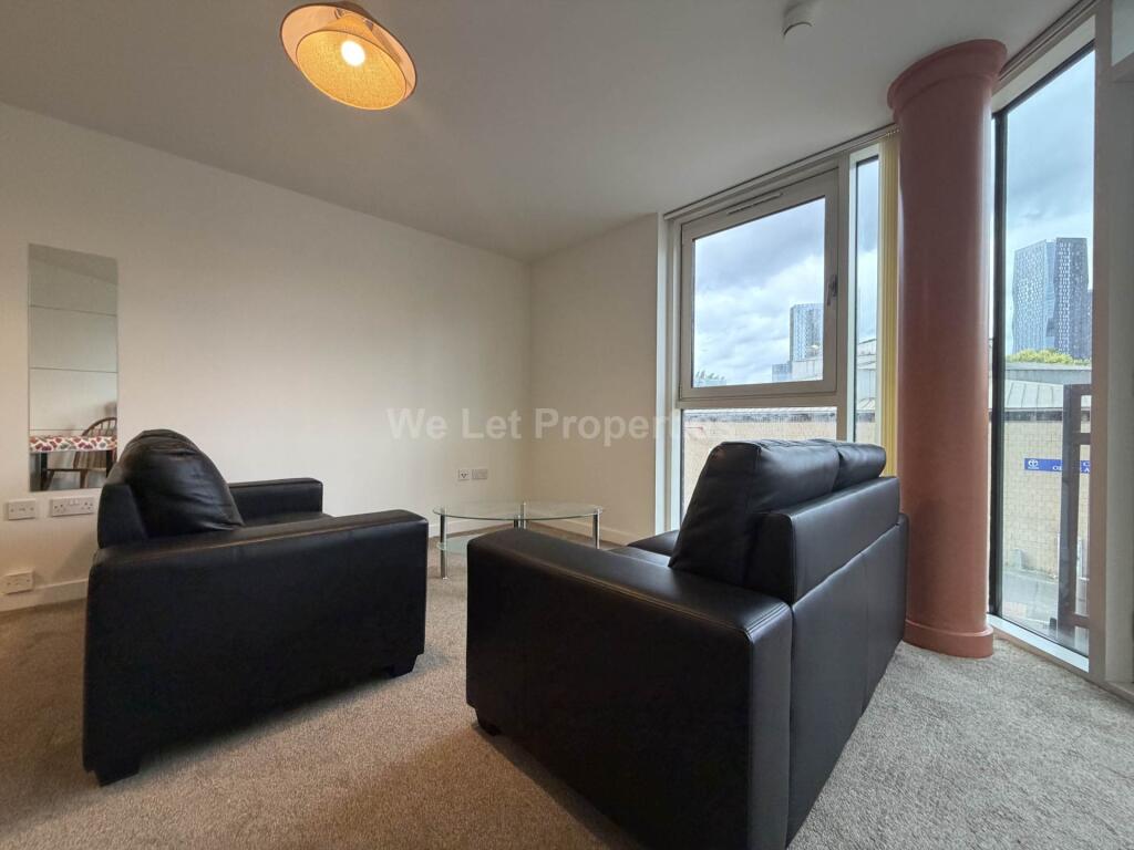 Apartment in Manchester, Hulme - View 4
